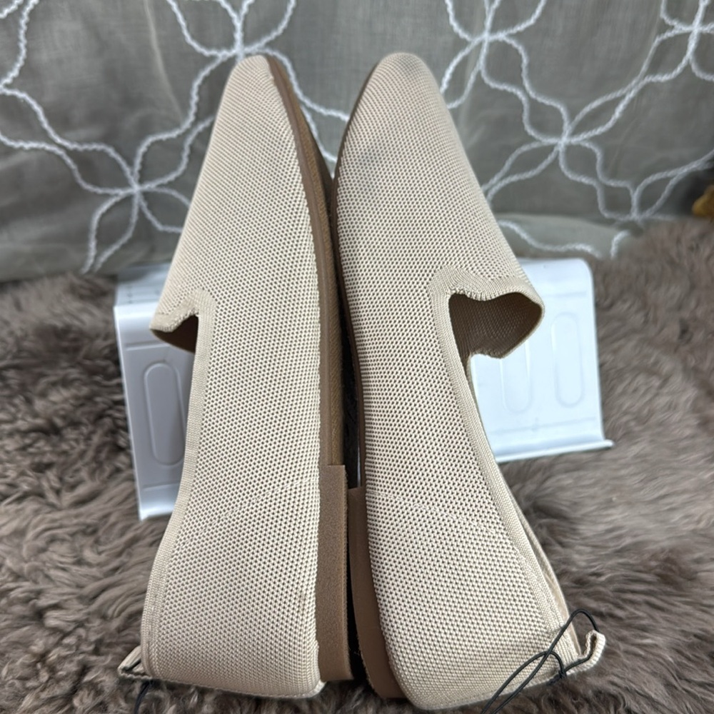 (A2) Me too flat shoes with soft and flexible upper, size 11 w, for women - Picture 9 of 10